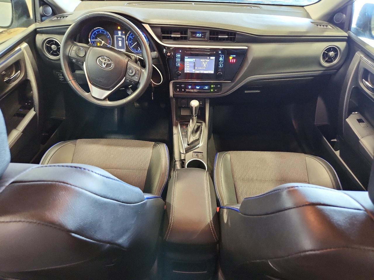 2019 TOYOTA COROLLA SE photo 8
