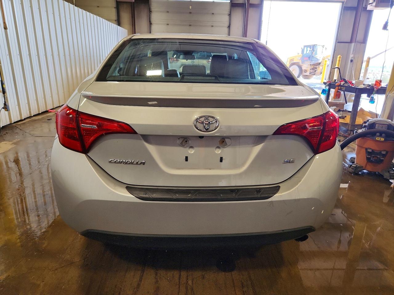 2019 TOYOTA COROLLA SE photo 6