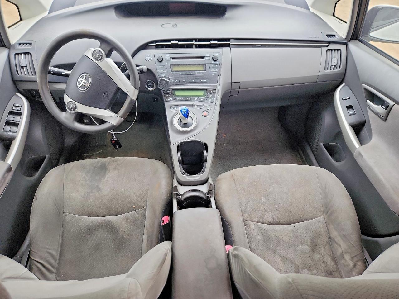 2011 TOYOTA PRIUS TWO photo 15