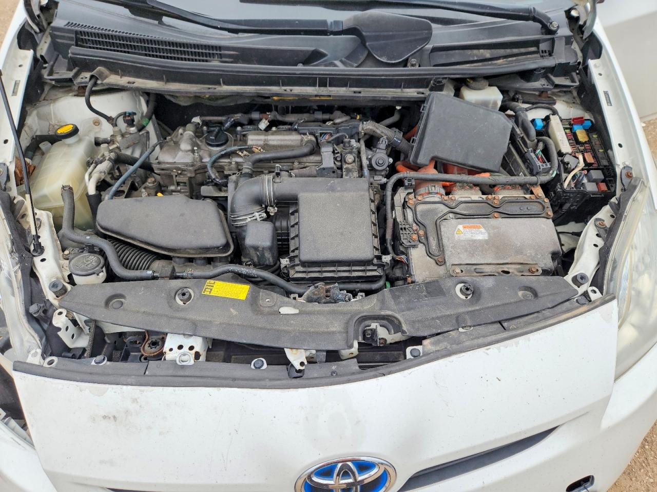 2011 TOYOTA PRIUS TWO photo 21