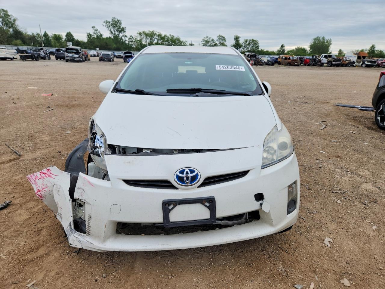 2011 TOYOTA PRIUS TWO photo 9