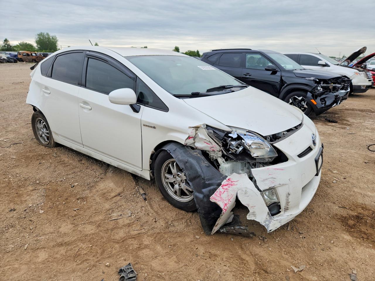 2011 TOYOTA PRIUS TWO photo 7