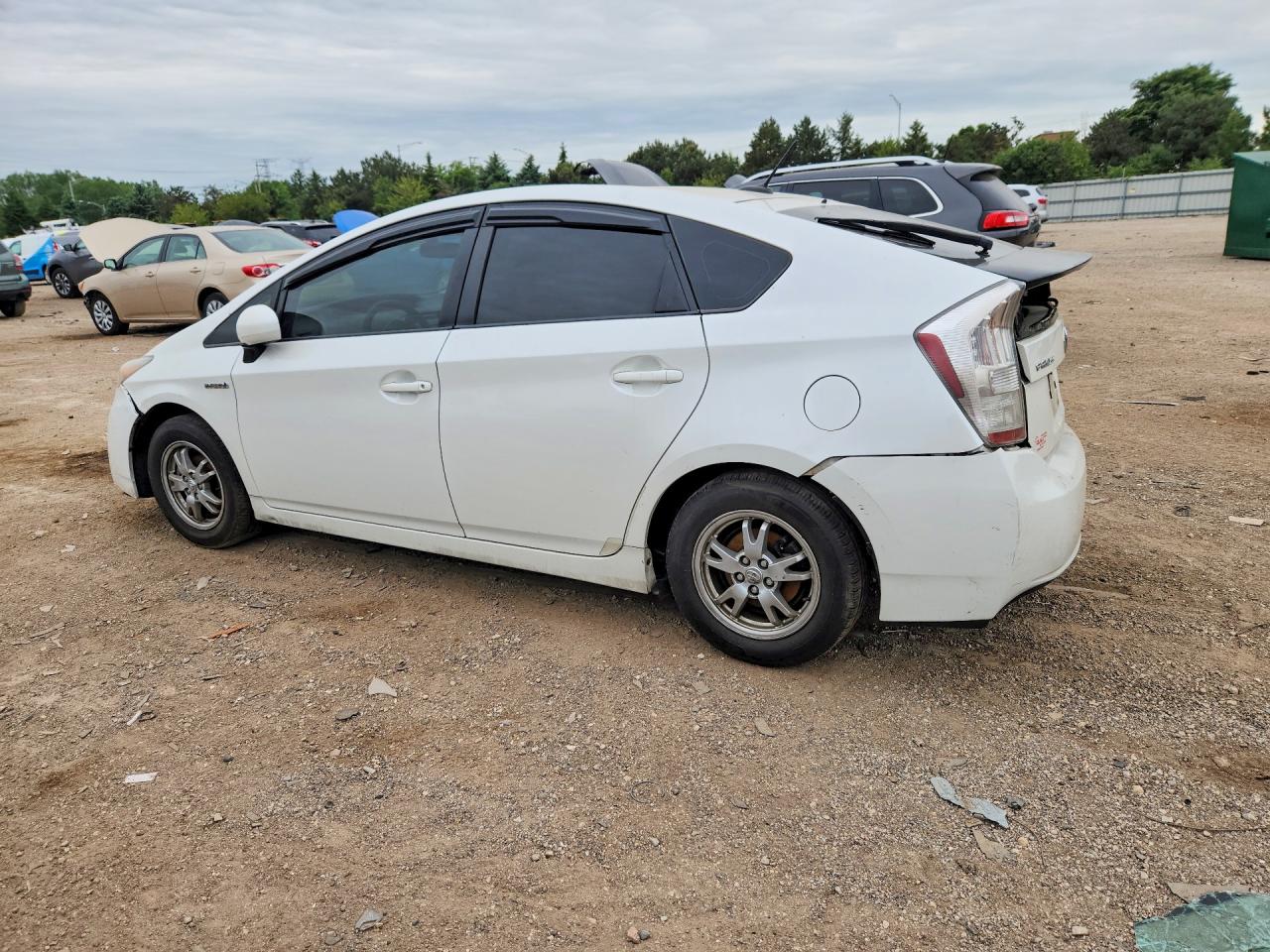 2011 TOYOTA PRIUS TWO photo 3