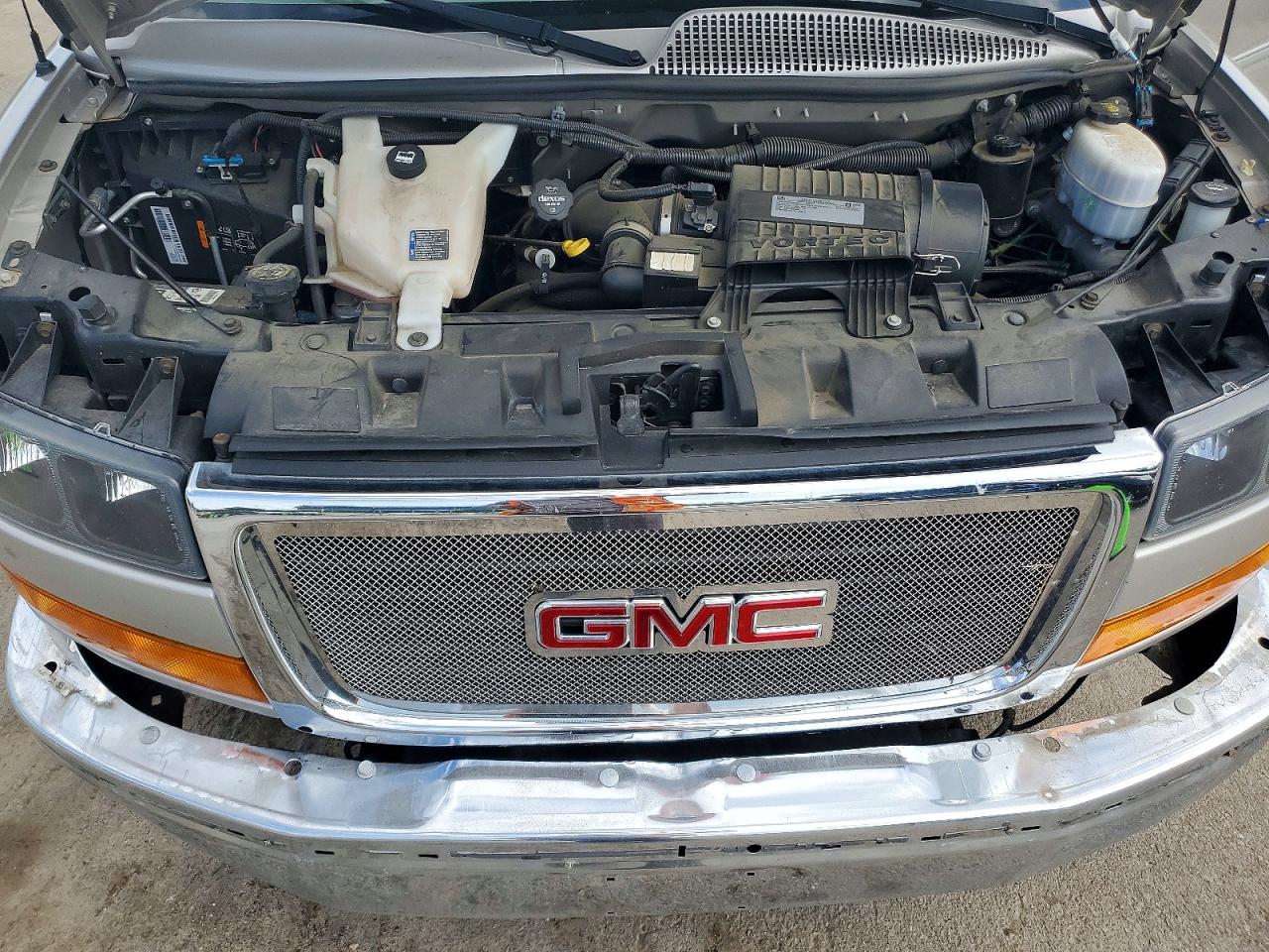 2020 GMC SAVANA G2500 photo 21