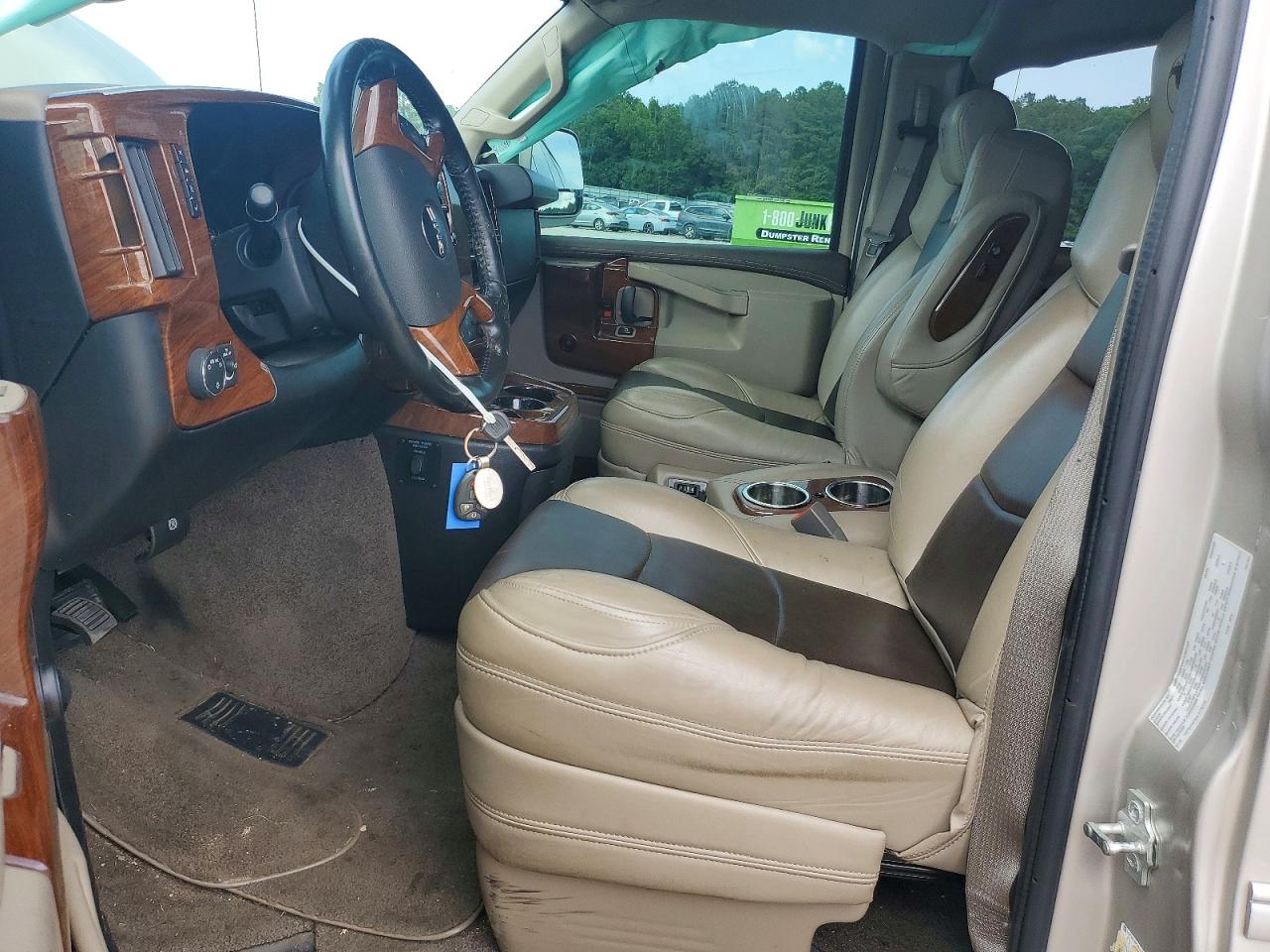 2020 GMC SAVANA G2500 photo 13