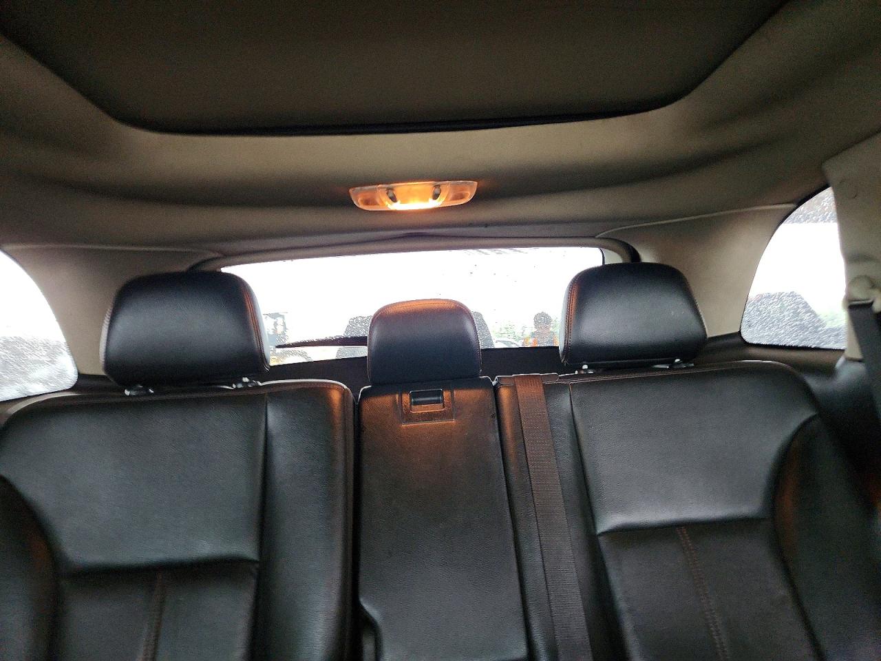 2011 FORD EDGE SEL photo 10