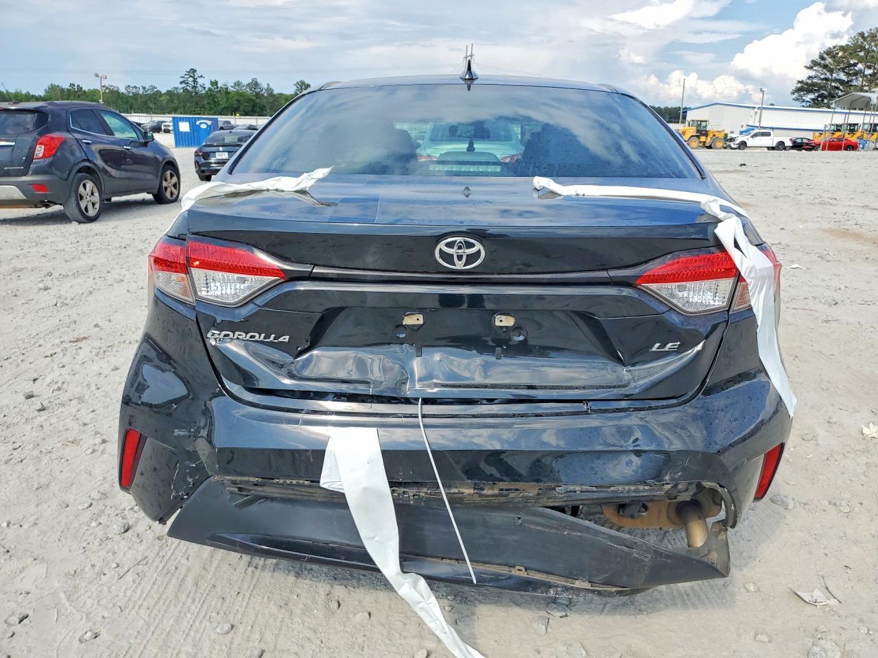 2020 TOYOTA COROLLA LE photo 11