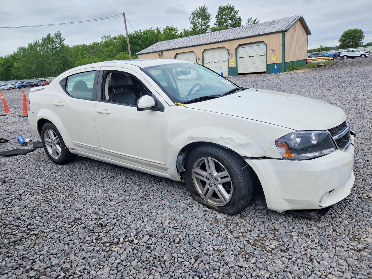 2010 DODGE AVENGER photo 7