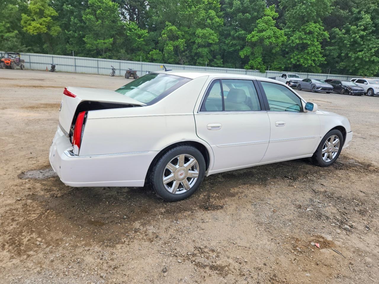 2007 CADILLAC DTS photo 5