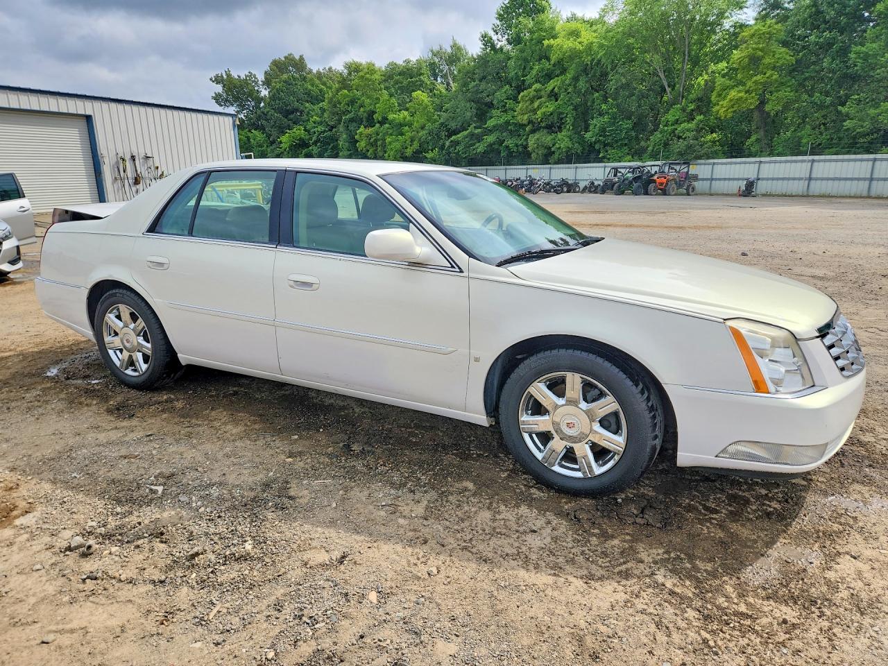 2007 CADILLAC DTS photo 7