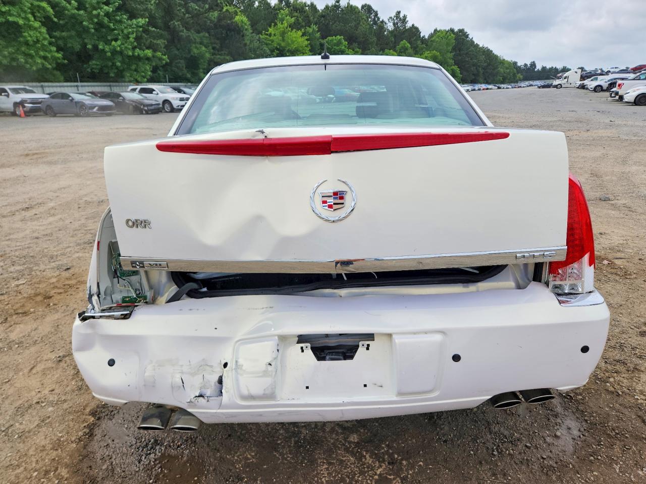 2007 CADILLAC DTS photo 11