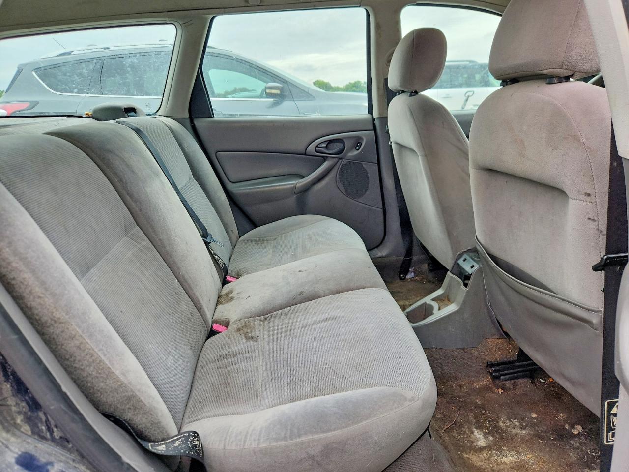 2002 FORD FOCUS SE photo 31