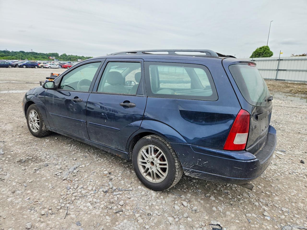2002 FORD FOCUS SE photo 4