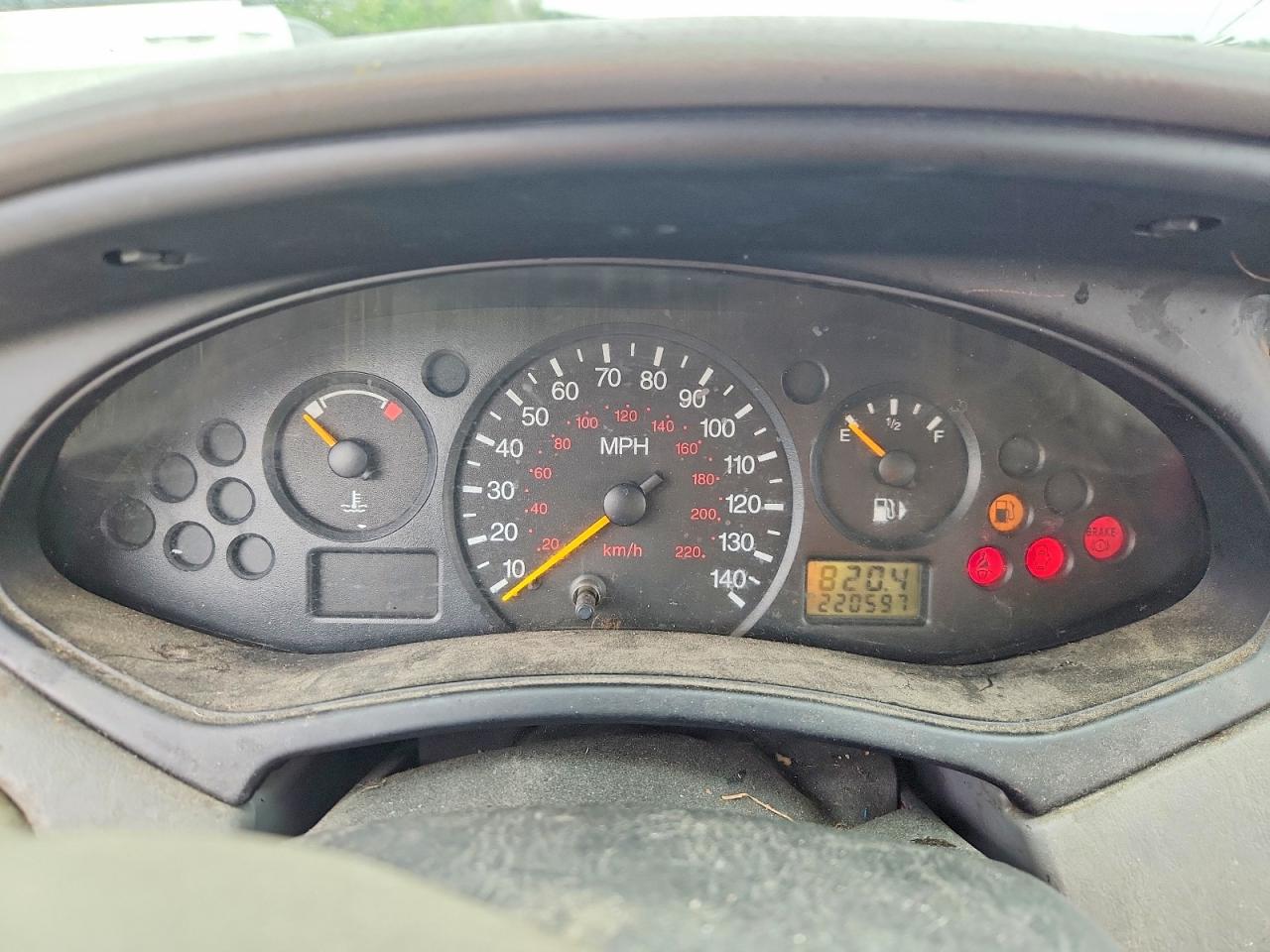 2002 FORD FOCUS SE photo 25