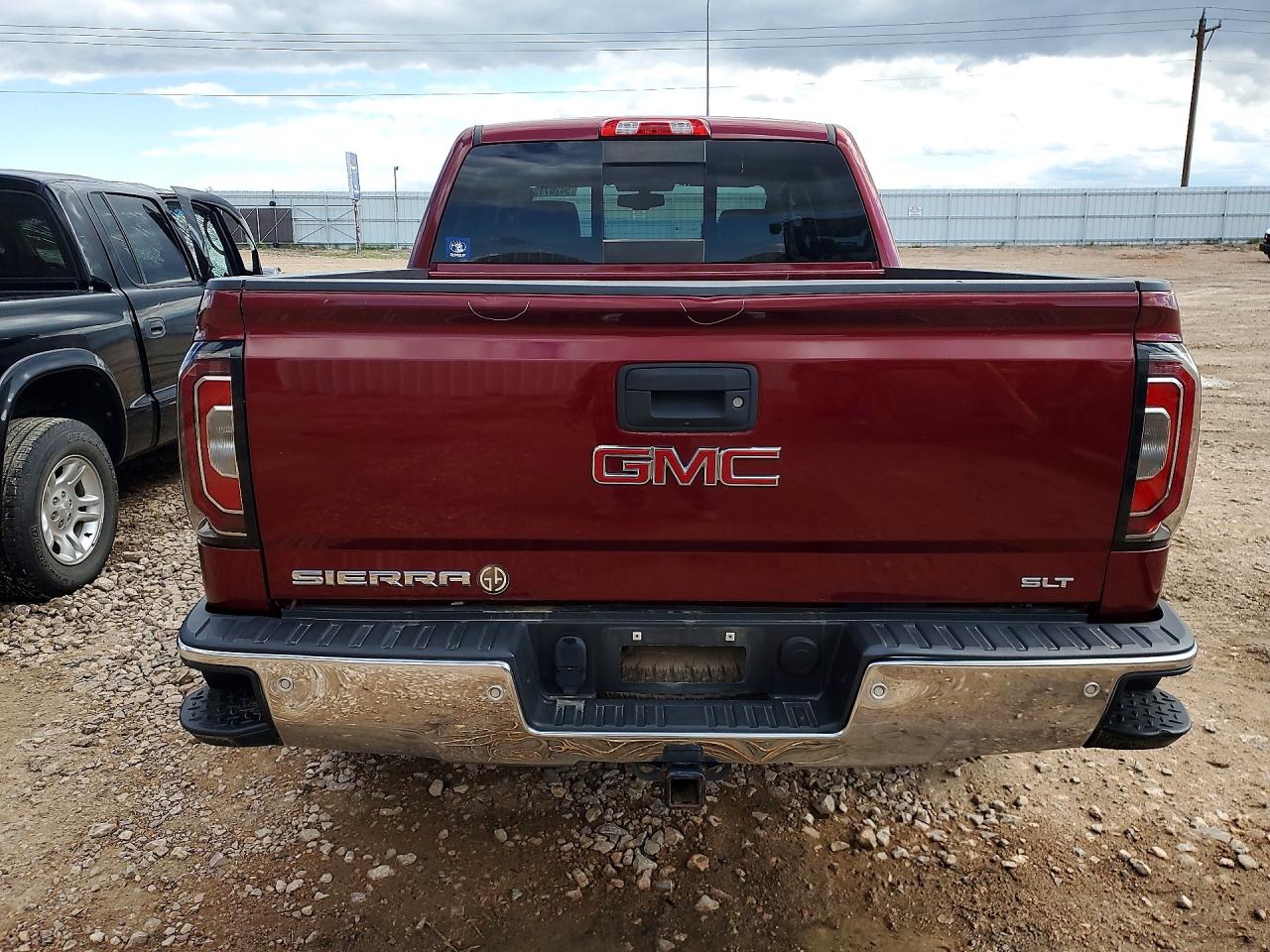 2017 GMC SIERRA K1500 SLT photo 11
