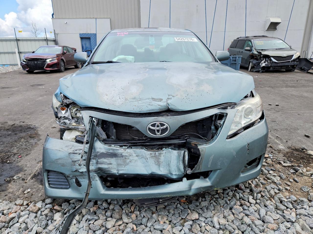 2011 TOYOTA CAMRY LE photo 9