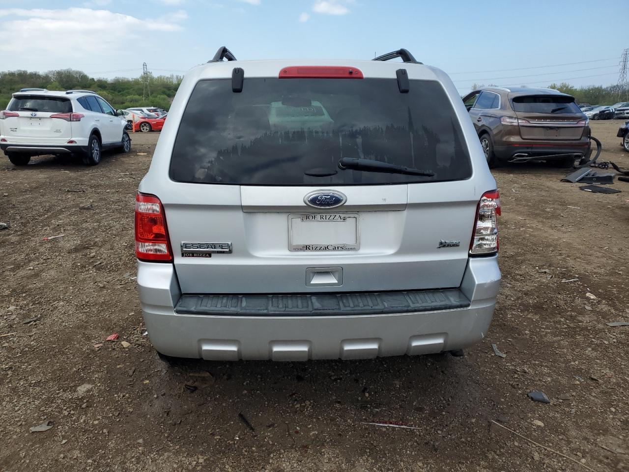 2011 FORD ESCAPE XLT photo 11