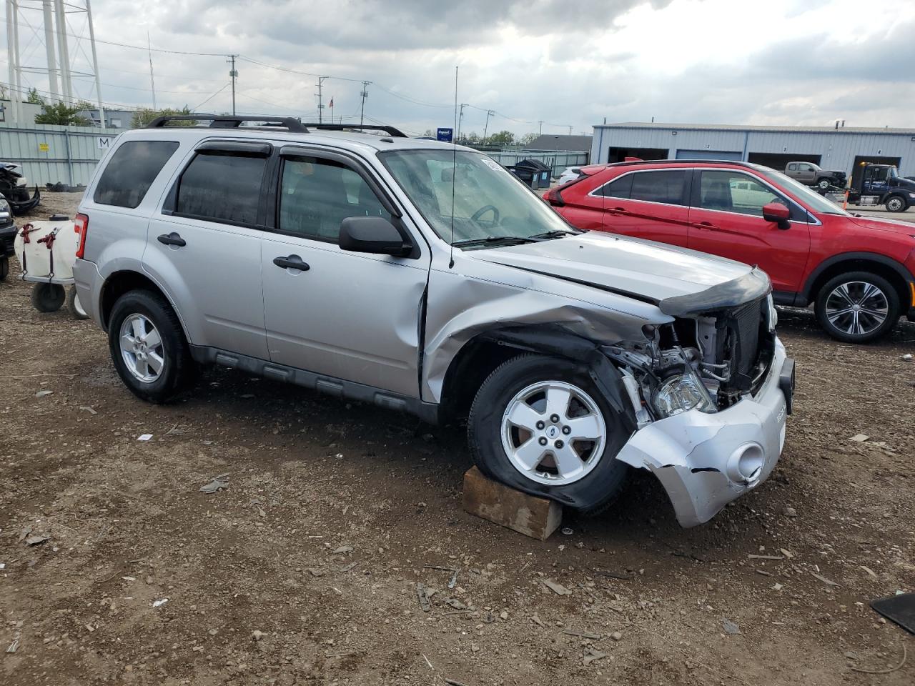 2011 FORD ESCAPE XLT photo 7