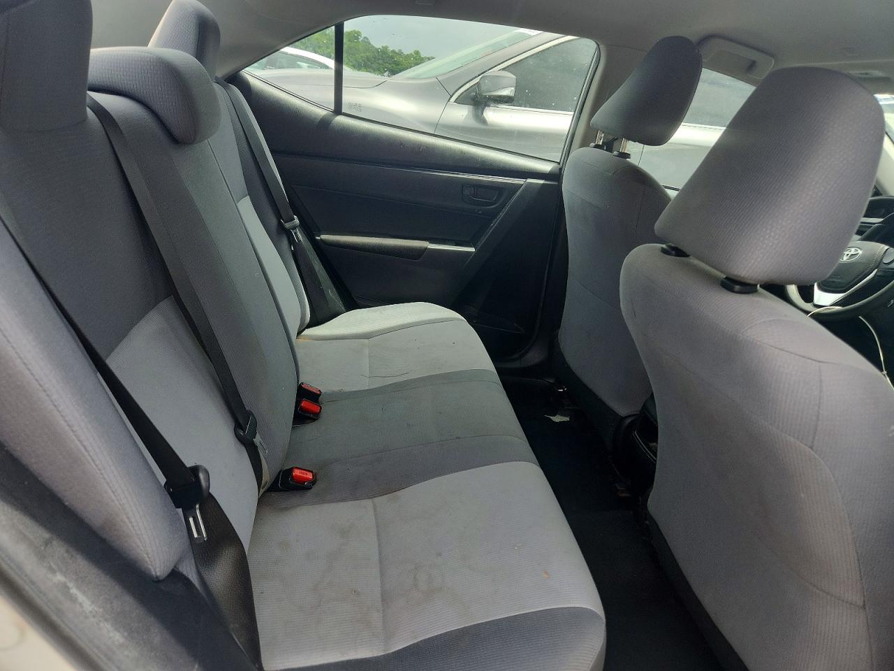 2019 TOYOTA COROLLA L photo 19