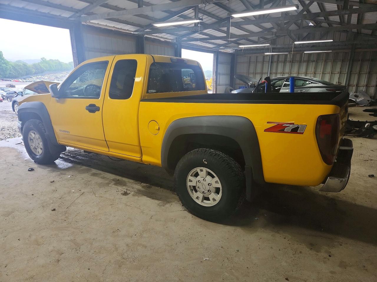 2005 CHEVROLET COLORADO photo 2