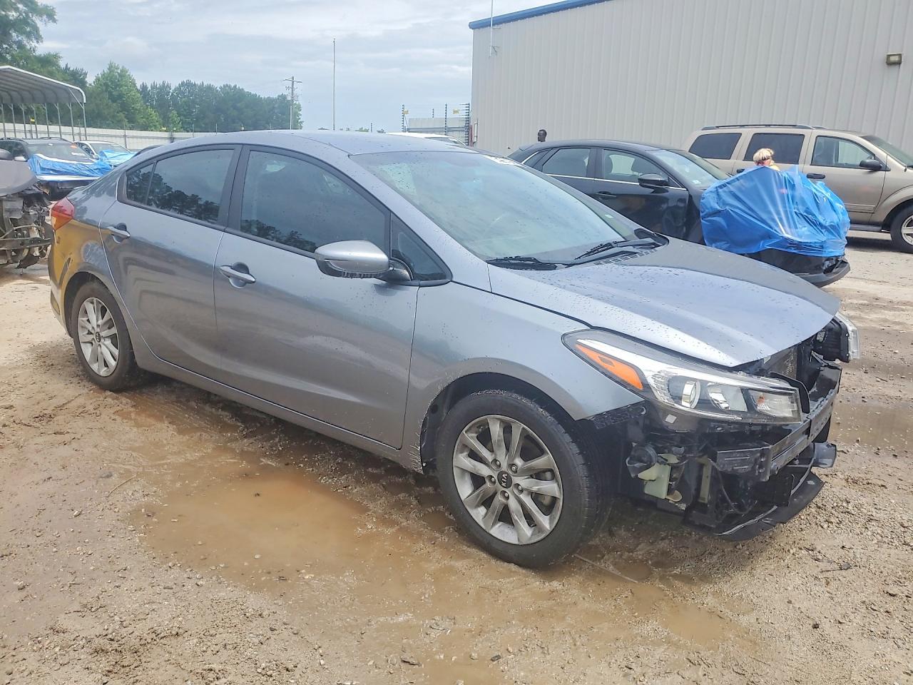 2017 KIA FORTE S photo 7