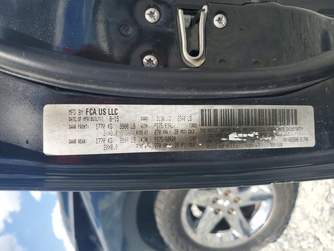 2016 RAM 1500 SLT photo 23