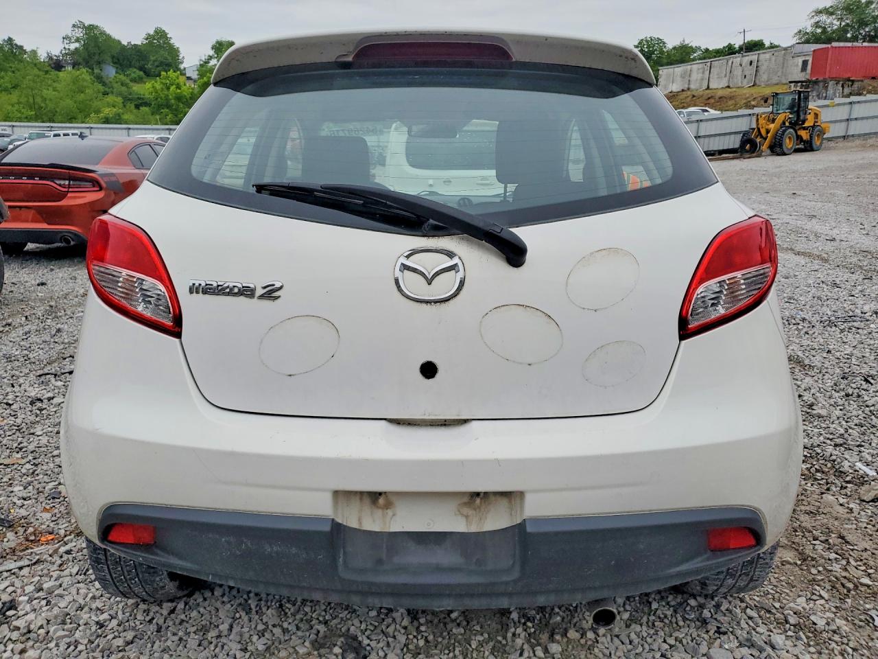 2011 MAZDA MAZDA2 photo 11