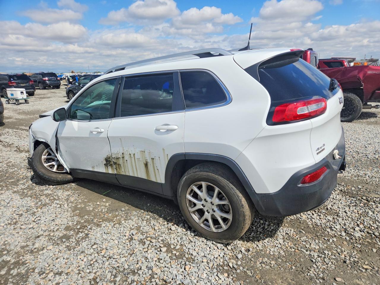 2017 JEEP CHEROKEE LATITUDE photo 3
