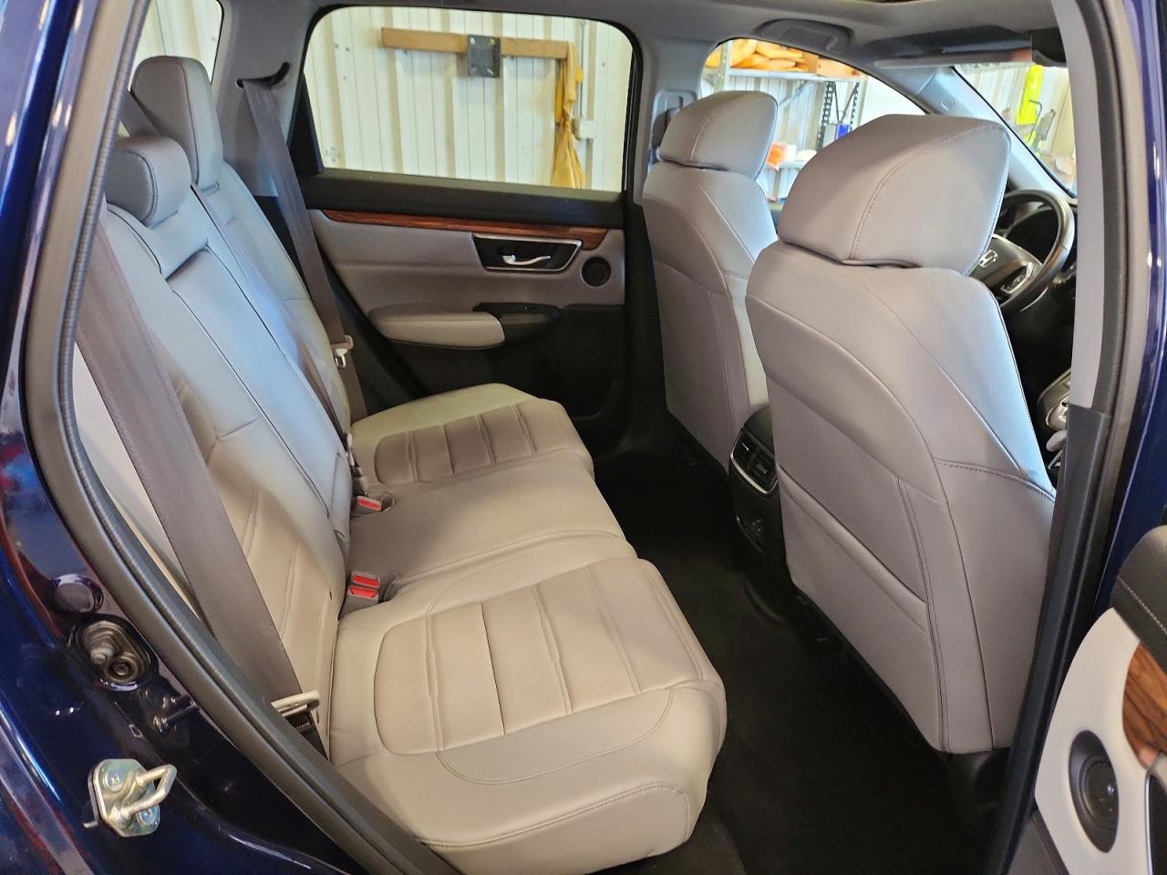 2018 HONDA CR-V TOURING photo 10