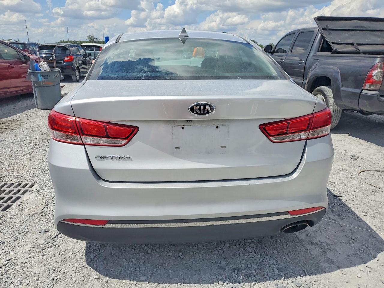 2017 KIA OPTIMA LX photo 11