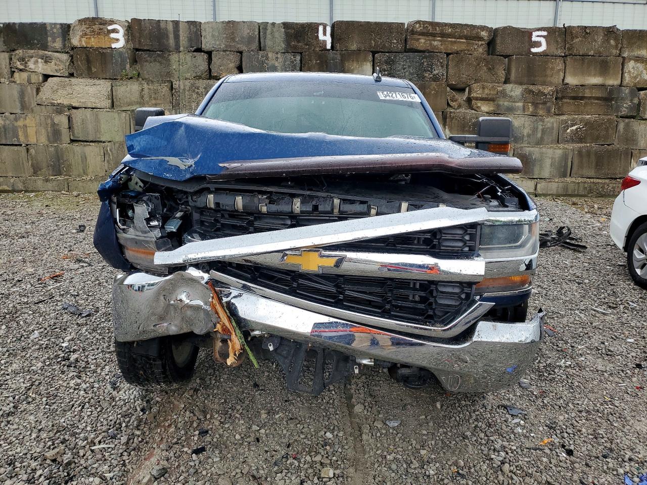 2016 CHEVROLET SILVERADO K1500 LT photo 5