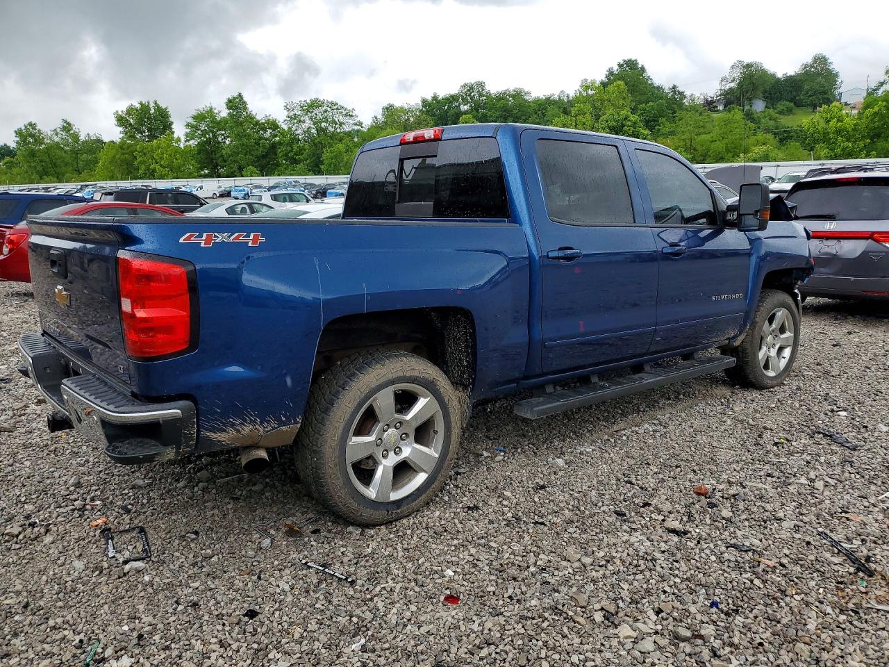 2016 CHEVROLET SILVERADO K1500 LT photo 3