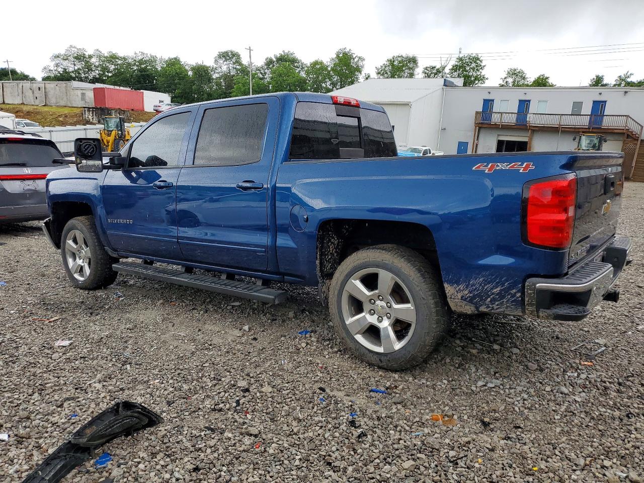 2016 CHEVROLET SILVERADO K1500 LT photo 2