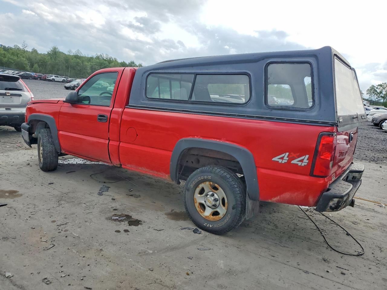 2004 CHEVROLET SILVERADO K1500 photo 3