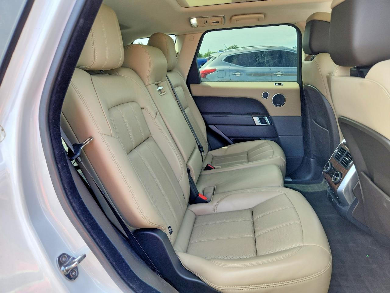 2020 LAND ROVER RANGE ROVER SPORT HSE photo 11