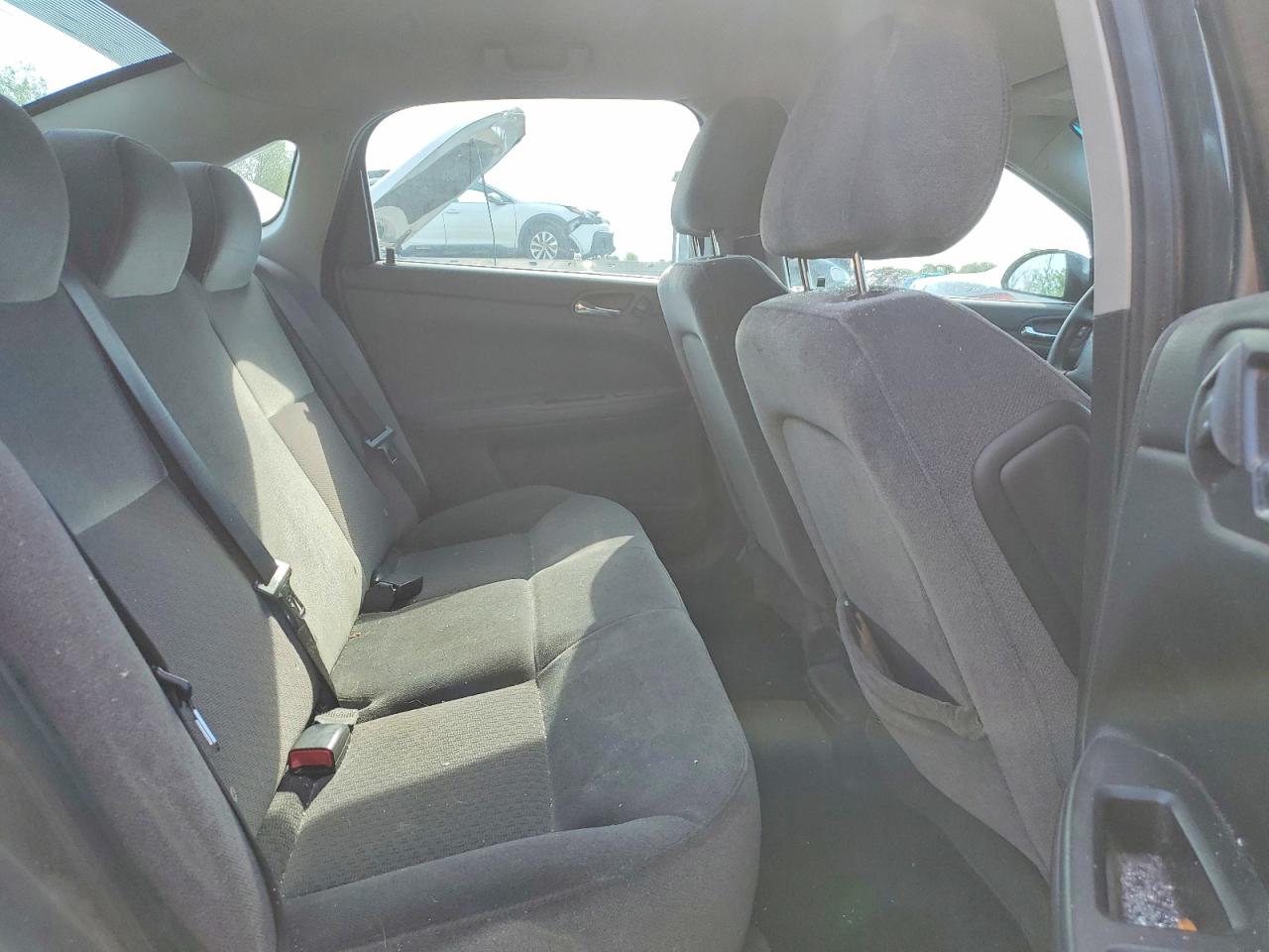 2010 CHEVROLET IMPALA LT photo 19