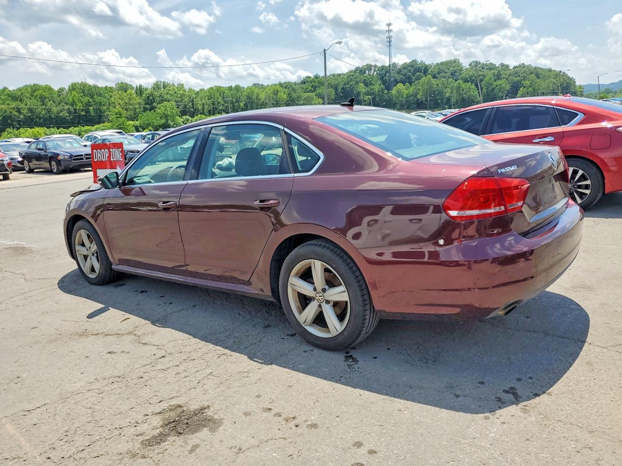 2012 VOLKSWAGEN PASSAT photo 2