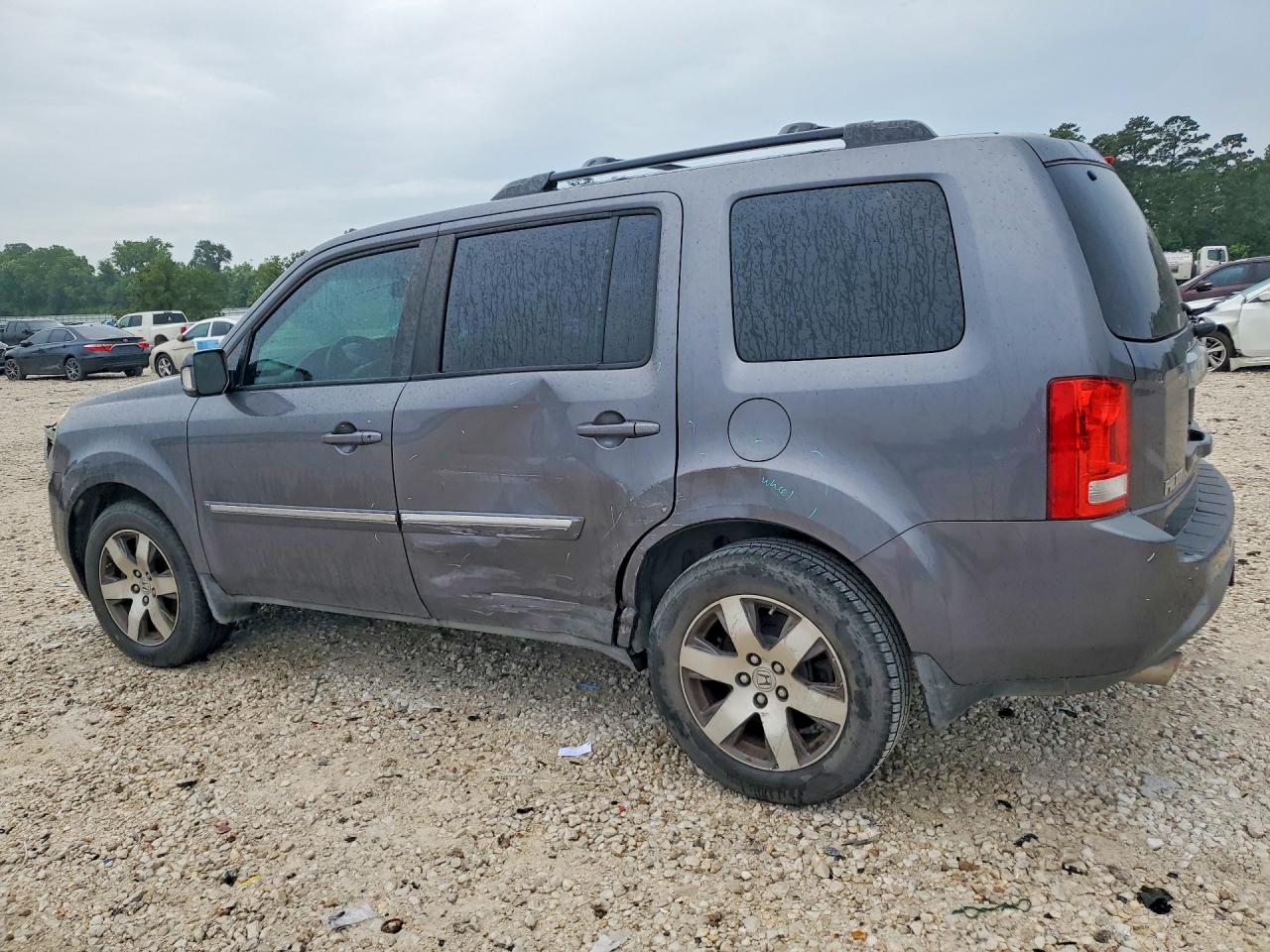 2015 HONDA PILOT TOURING photo 4