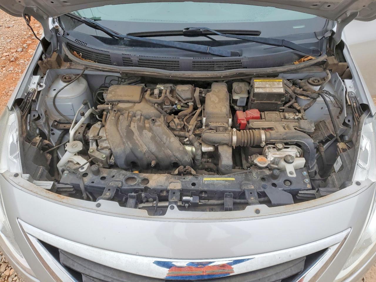 2019 NISSAN VERSA SV photo 21