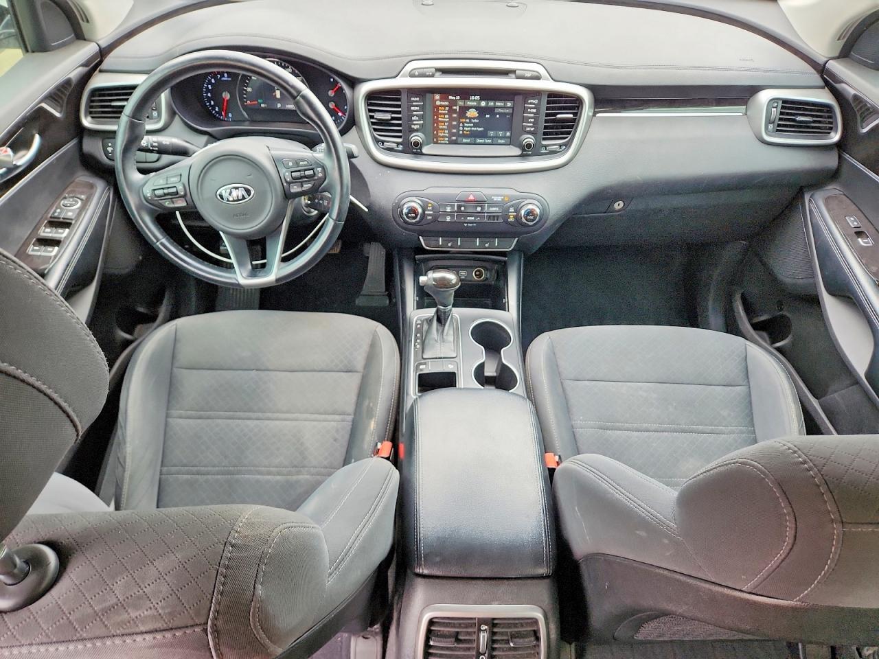 2017 KIA SORENTO LX V6 photo 15