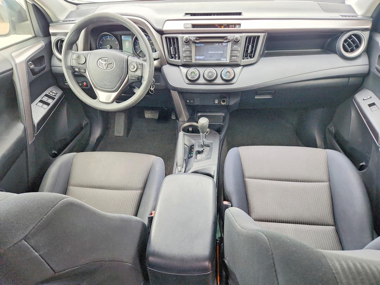 2017 TOYOTA RAV4 LE photo 8