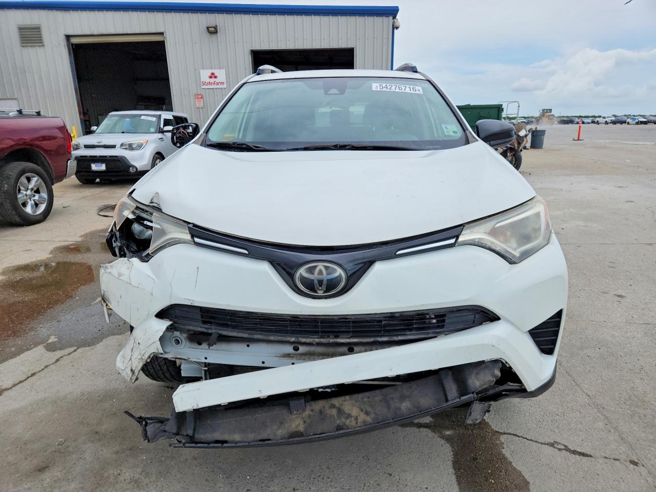 2017 TOYOTA RAV4 LE photo 5