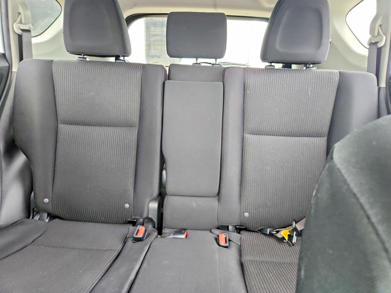 2017 TOYOTA RAV4 LE photo 10