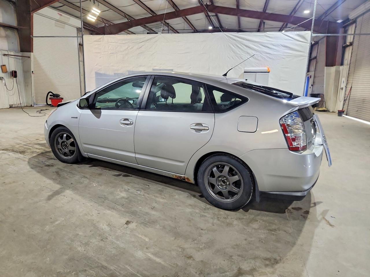 2008 TOYOTA PRIUS STANDARD photo 2