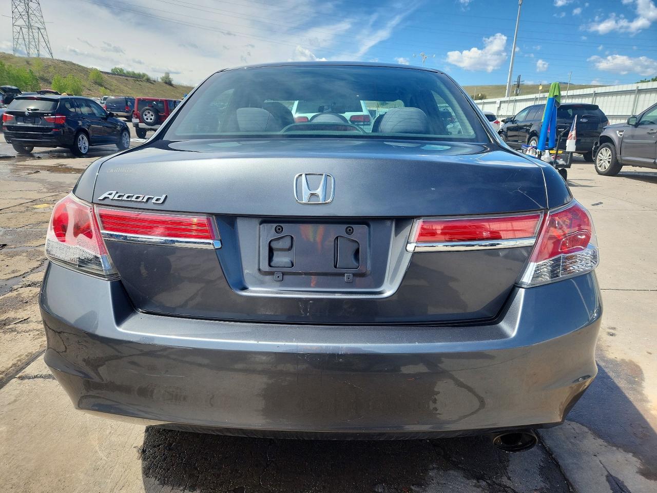 2011 HONDA ACCORD LX photo 11