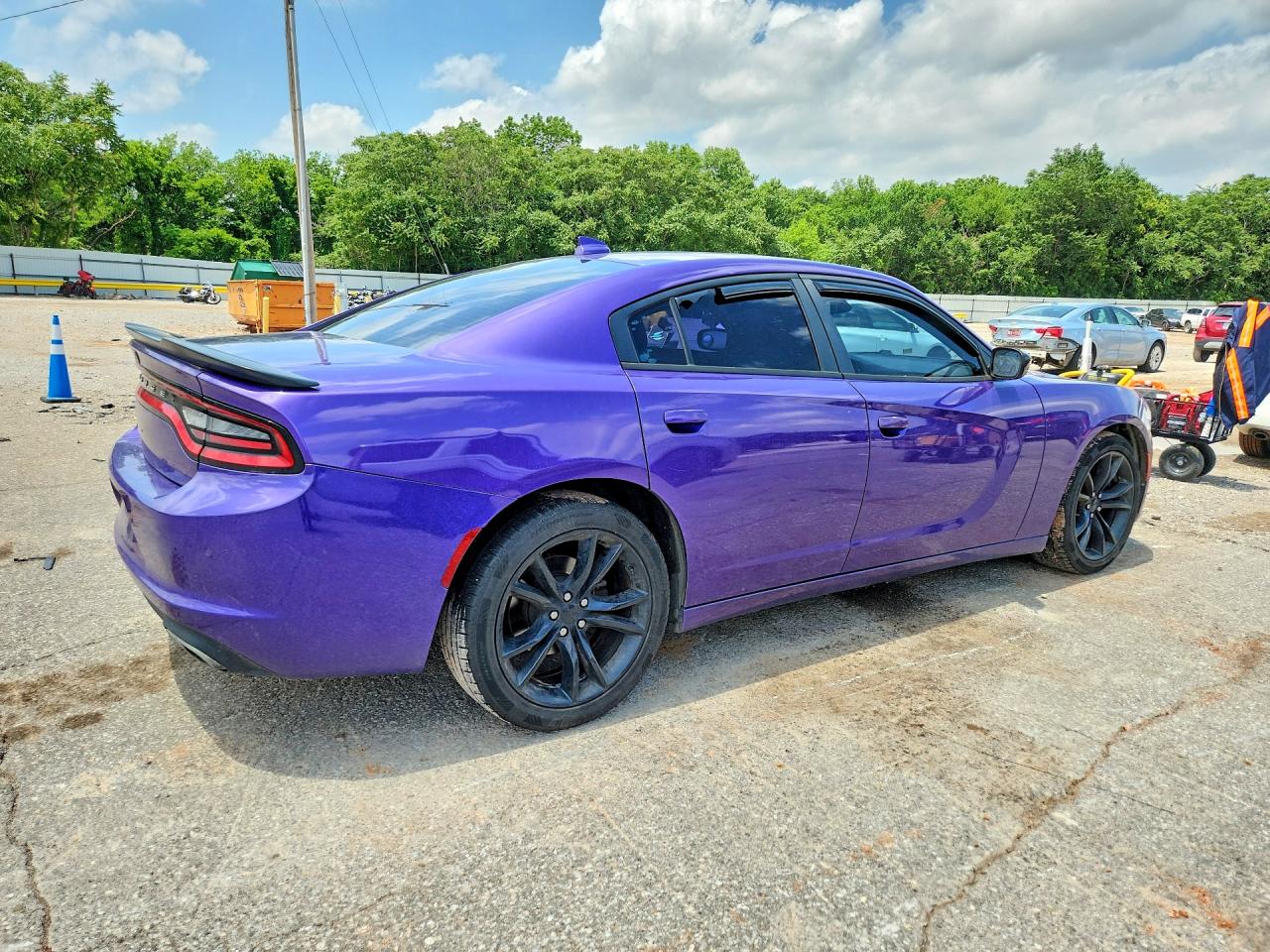 2016 DODGE CHARGER SXT photo 7