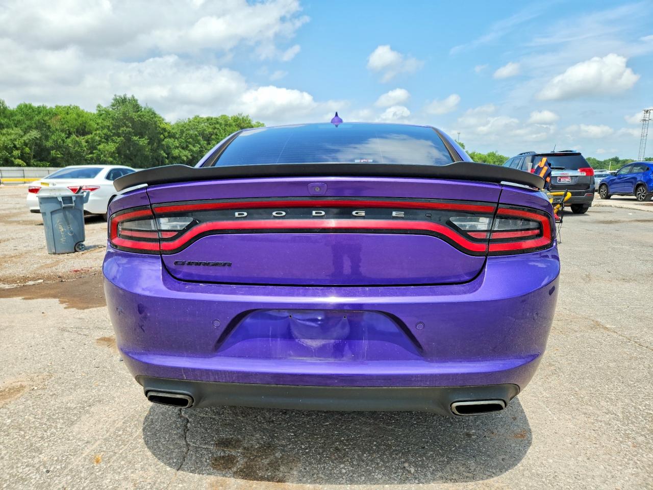 2016 DODGE CHARGER SXT photo 16