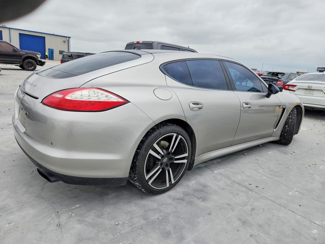 2012 PORSCHE PANAMERA 2 photo 5