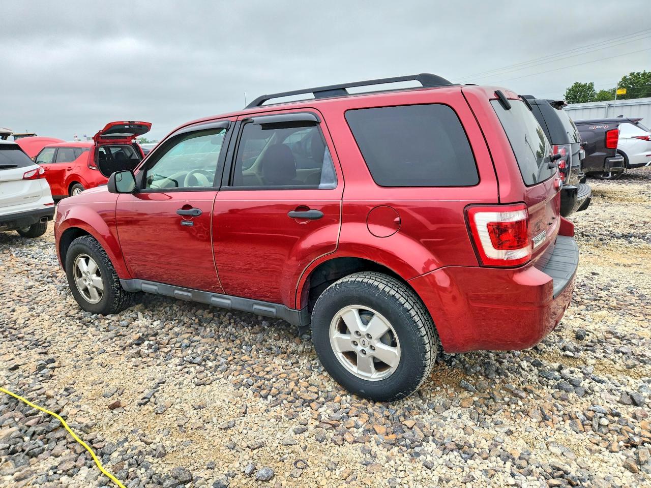 2012 FORD ESCAPE XLT photo 4