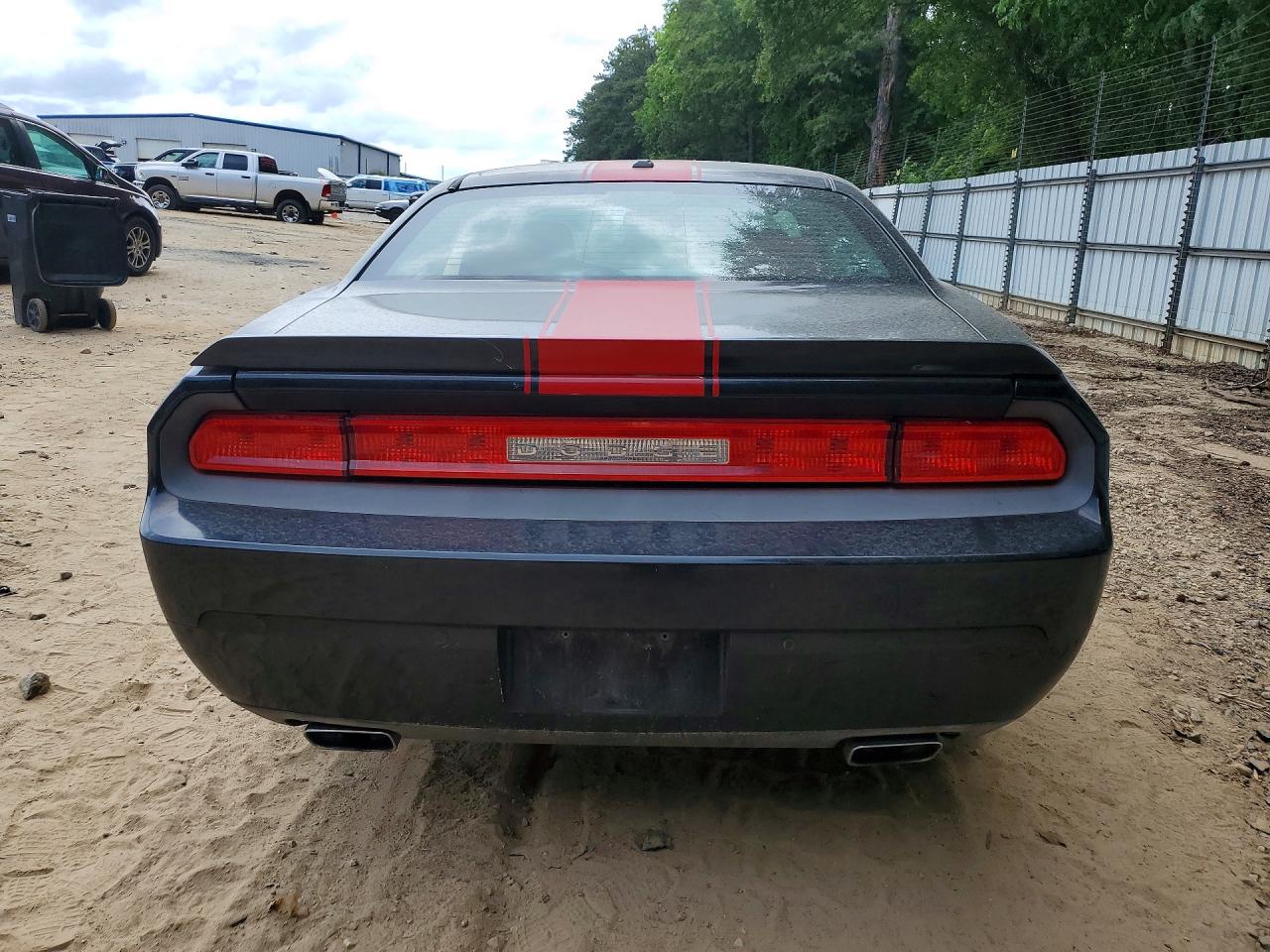 2013 DODGE CHALLENGER SXT photo 11
